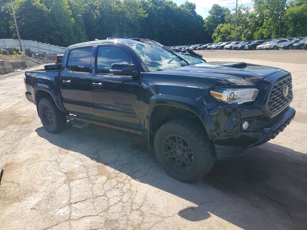 2020 TOYOTA TACOMA SR5