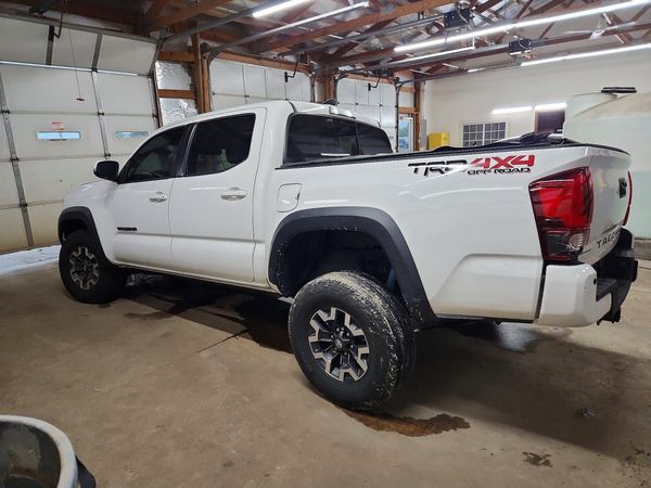 2019 TOYOTA TACOMA SR5