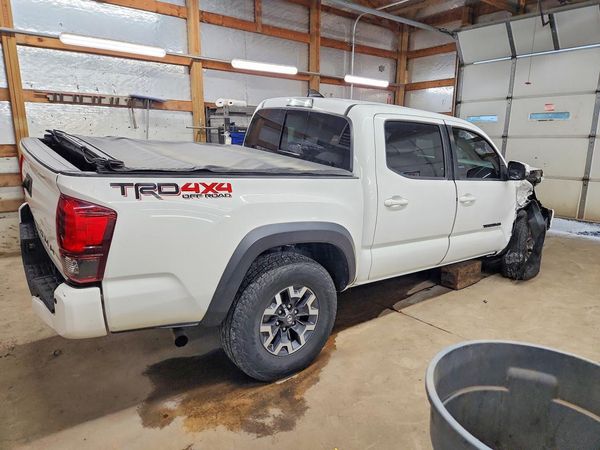 2019 TOYOTA TACOMA SR5