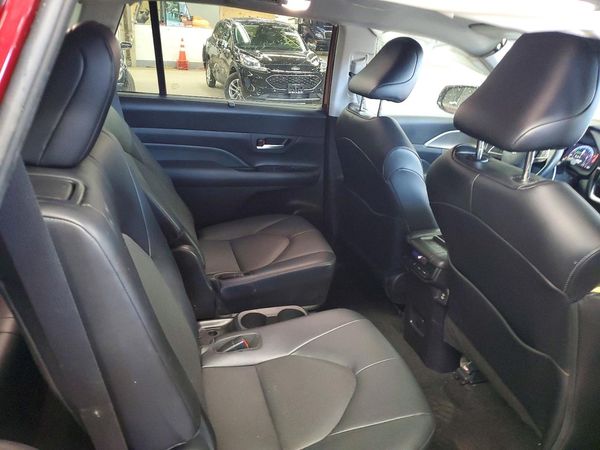 2024 TOYOTA GRAND HIGHLANDER
