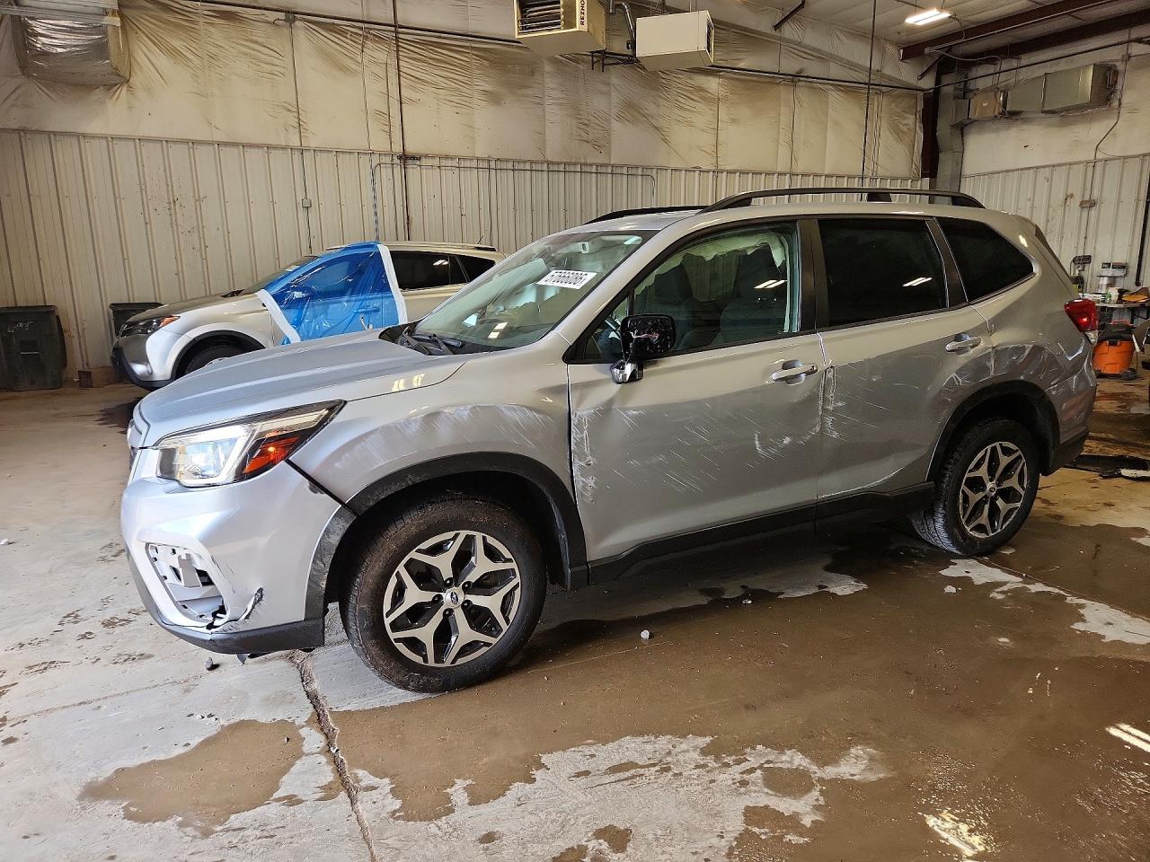 2019 SUBARU FORESTER