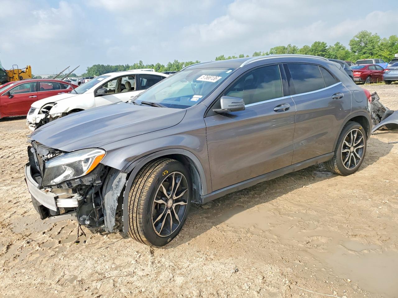 2015 MERCEDES-BENZ GLA