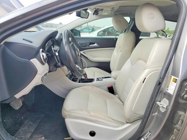 2015 MERCEDES-BENZ GLA
