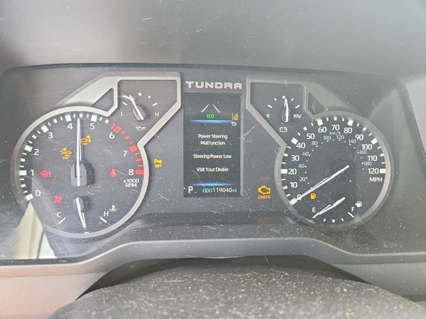 2022 TOYOTA TUNDRA SR5