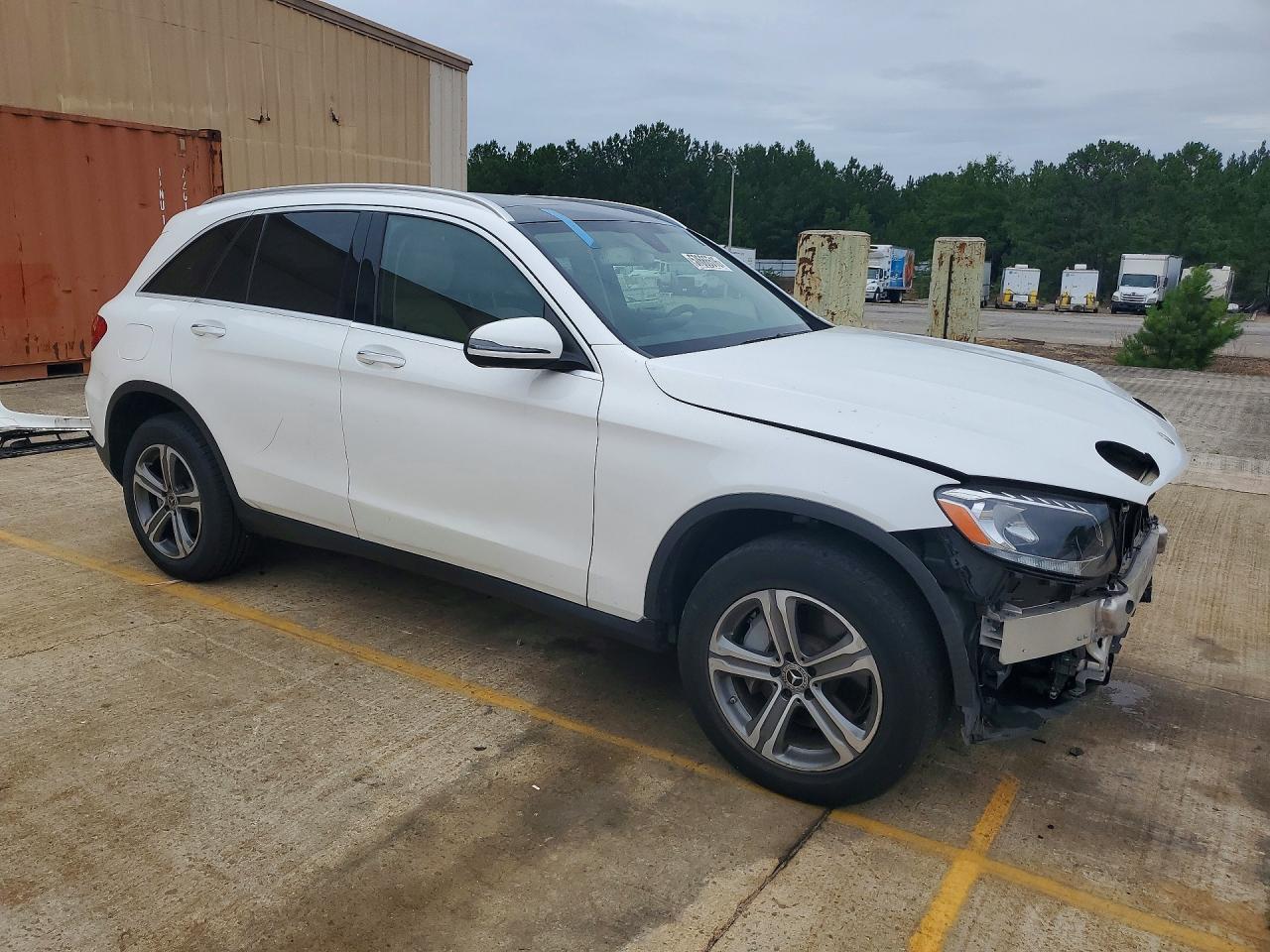 2019 MERCEDES-BENZ GLC GLC 300-4M