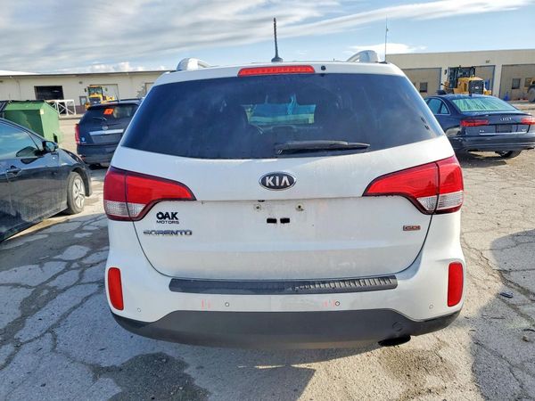 2015 KIA SORENTO GL