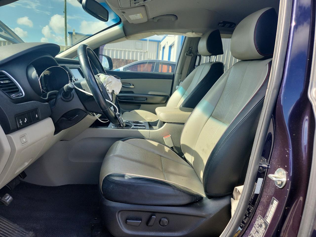 2021 KIA SEDONA LX, EX
