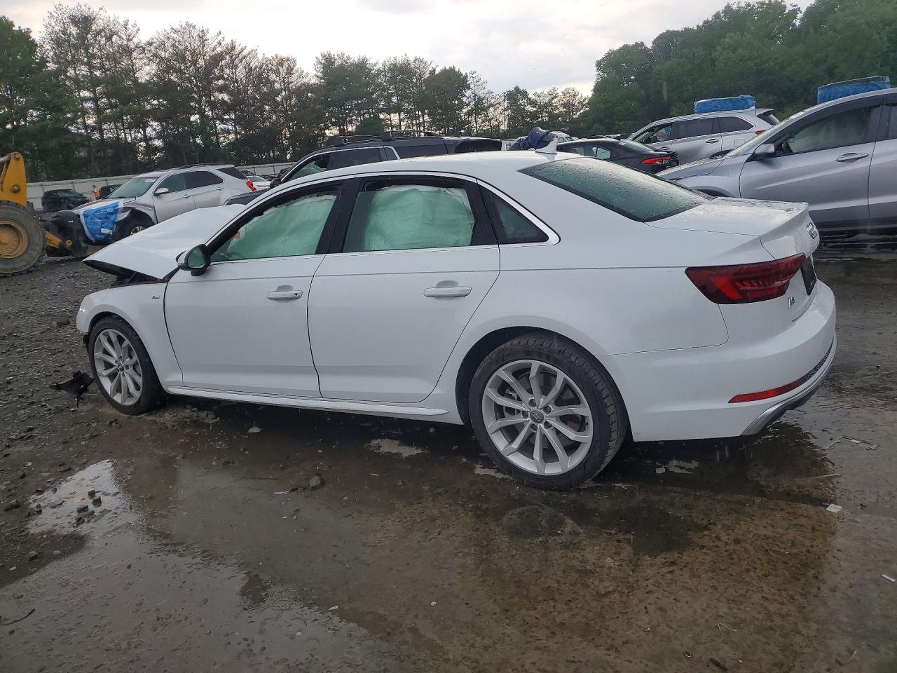 2019 AUDI A4 quattro Premium