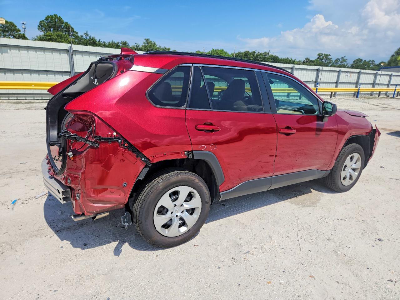 2021 TOYOTA RAV4 LE