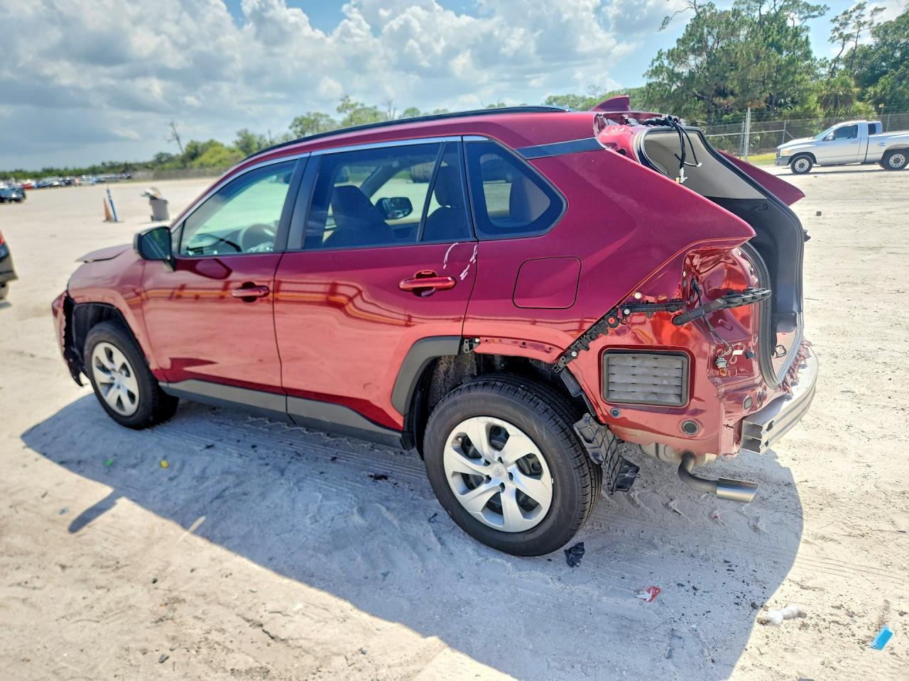 2021 TOYOTA RAV4 LE