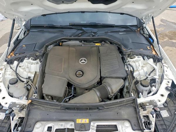 2024 MERCEDES-BENZ C C300
