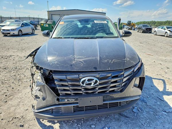 2022 HYUNDAI TUCSON SE