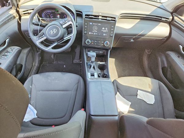 2022 HYUNDAI TUCSON SE