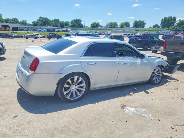 2020 CHRYSLER 300