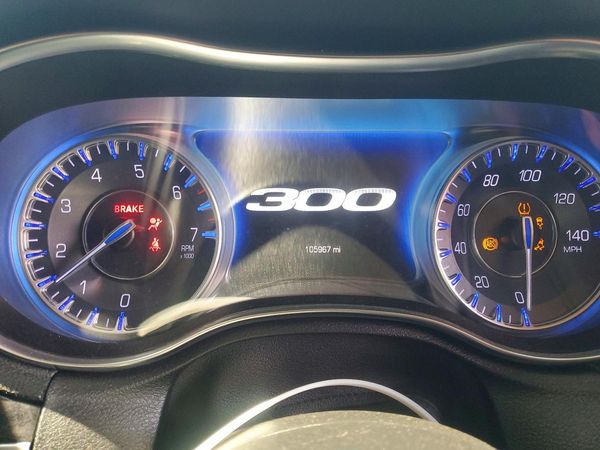 2020 CHRYSLER 300
