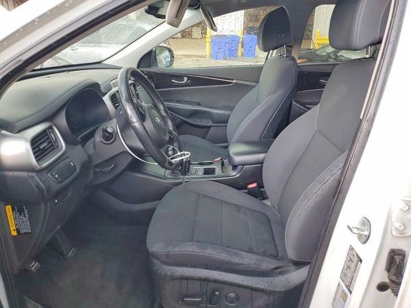 2017 KIA SORENTO L, LX