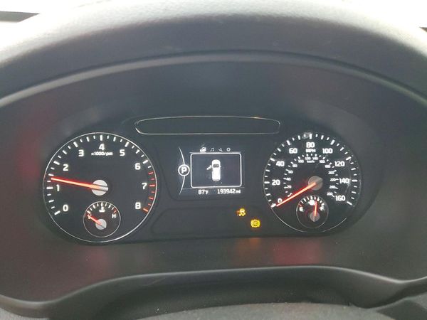 2017 KIA SORENTO L, LX