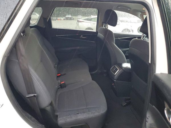 2017 KIA SORENTO L, LX