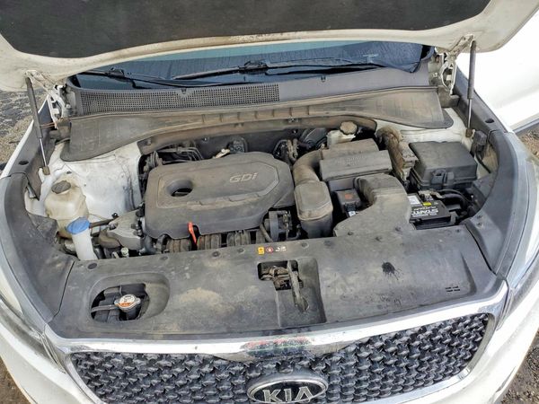 2017 KIA SORENTO L, LX