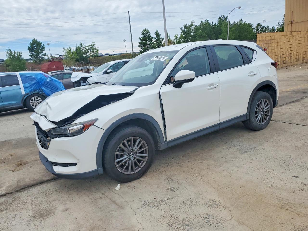 2017 MAZDA CX-5 Sport