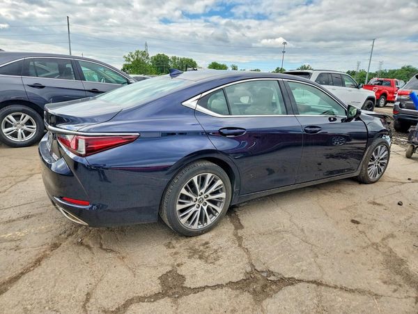 2021 LEXUS ES 350