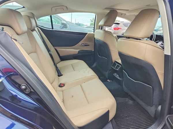2021 LEXUS ES 350