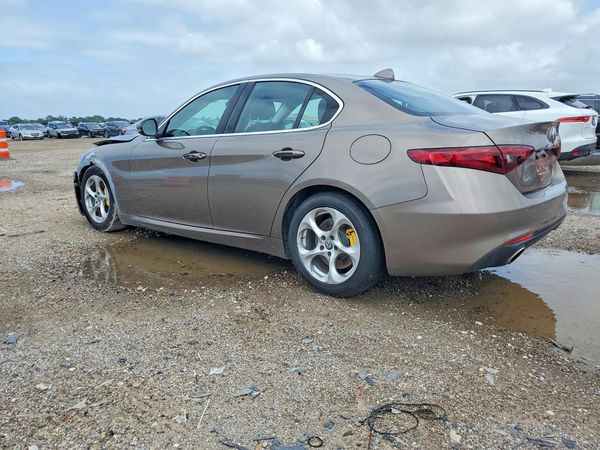 2019 ALFA ROMEO GIULIA RWD