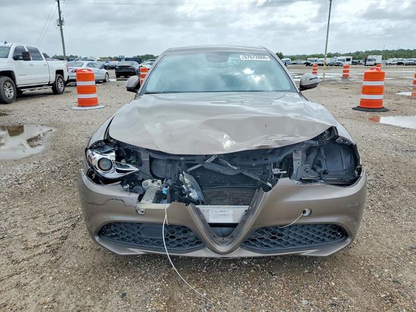 2019 ALFA ROMEO GIULIA RWD