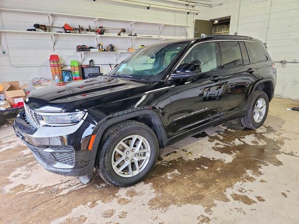 2024 JEEP GRAND CHEROKEE LAREDO 4X4