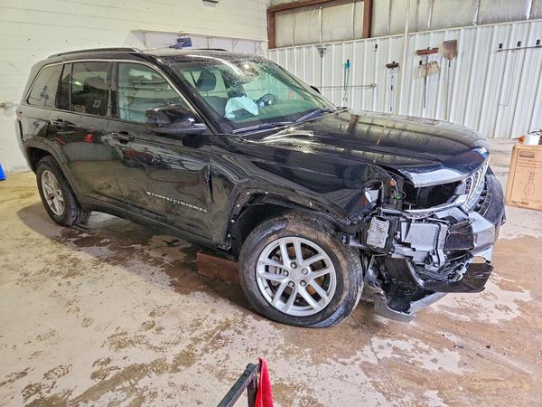 2024 JEEP GRAND CHEROKEE LAREDO 4X4