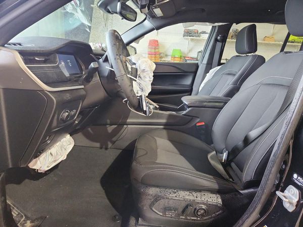 2024 JEEP GRAND CHEROKEE LAREDO 4X4