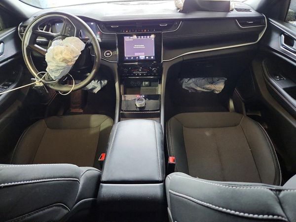 2024 JEEP GRAND CHEROKEE LAREDO 4X4
