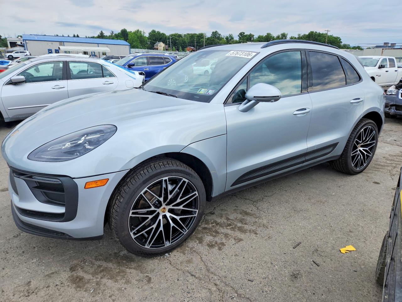 2022 PORSCHE MACAN
