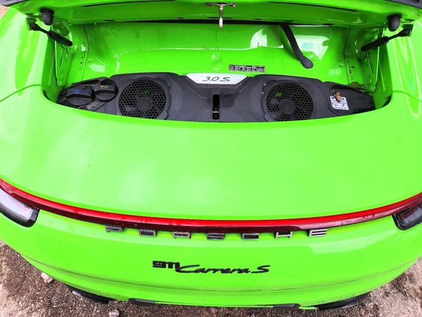 2020 PORSCHE 911 Carrera S / Carrera 4S — Engine bay