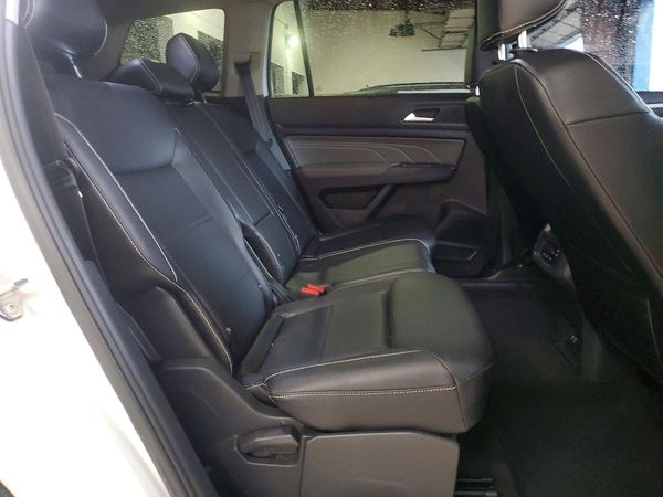 2021 VOLKSWAGEN ATLAS 4Motion SE w/ Tech