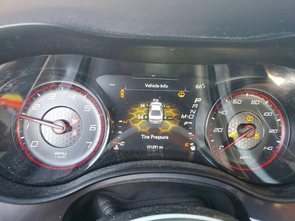 2019 DODGE CHARGER SXT