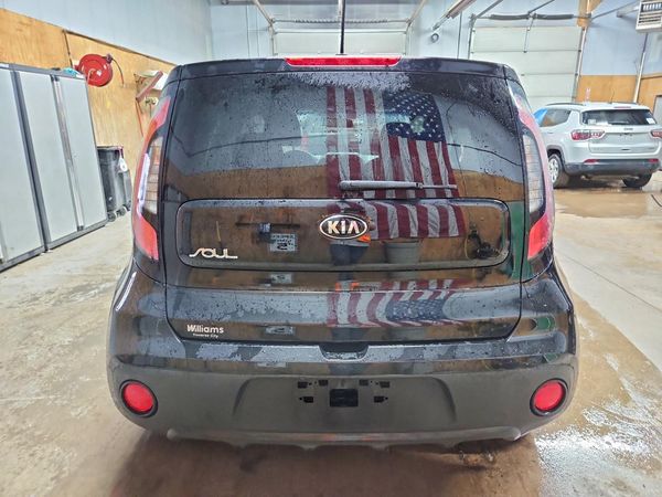 2017 KIA SOUL Base