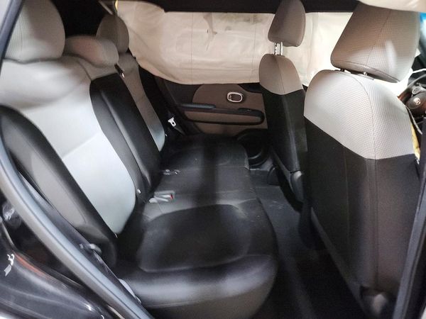 2017 KIA SOUL Base