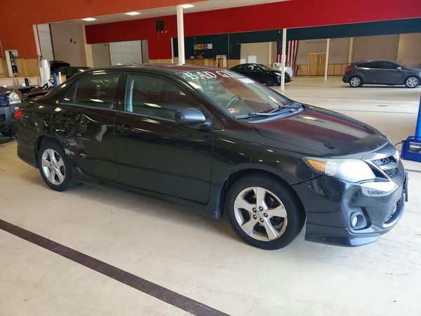 2012 TOYOTA COROLLA