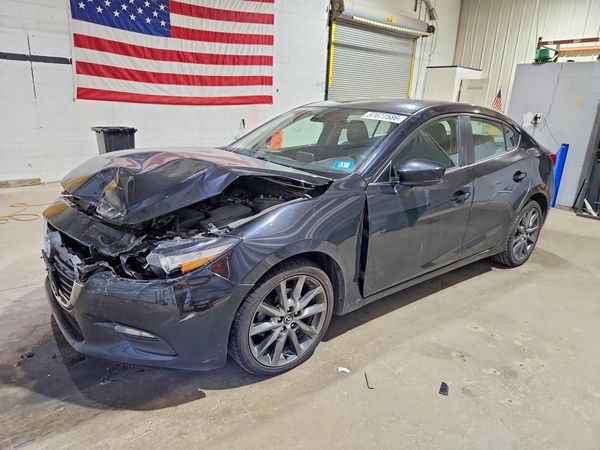 2018 MAZDA 3 Touring