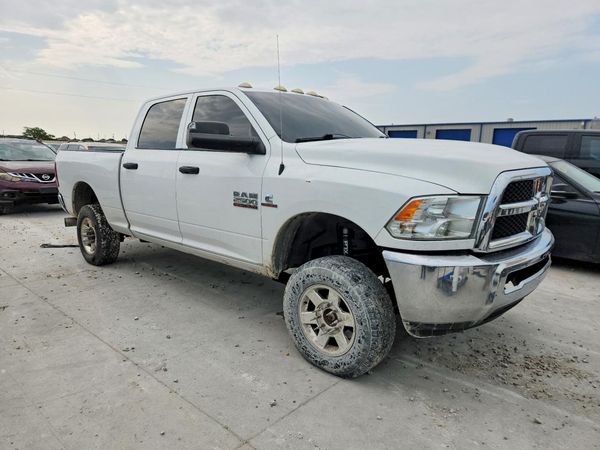 2018 RAM 2500 ST CREW CAB 4X4