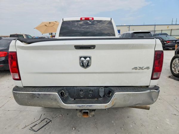 2018 RAM 2500 ST CREW CAB 4X4