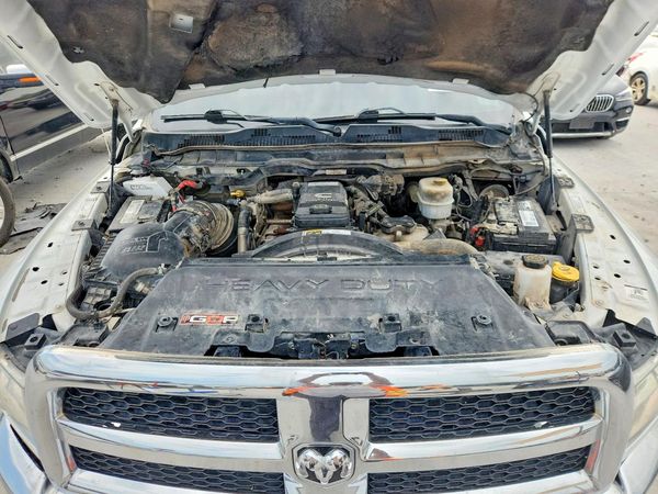 2018 RAM 2500 ST CREW CAB 4X4