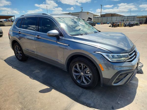 2023 VOLKSWAGEN TIGUAN SE