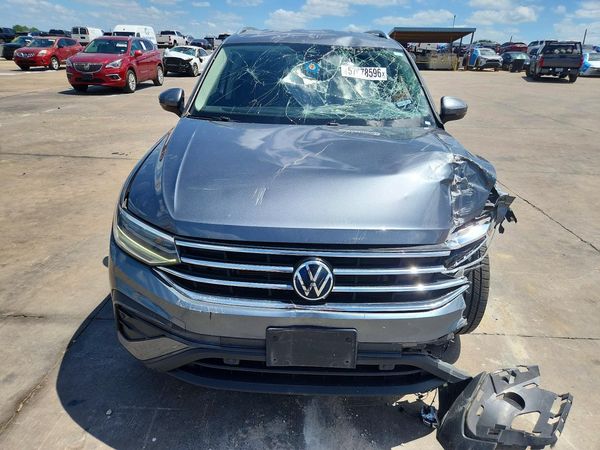 2023 VOLKSWAGEN TIGUAN SE