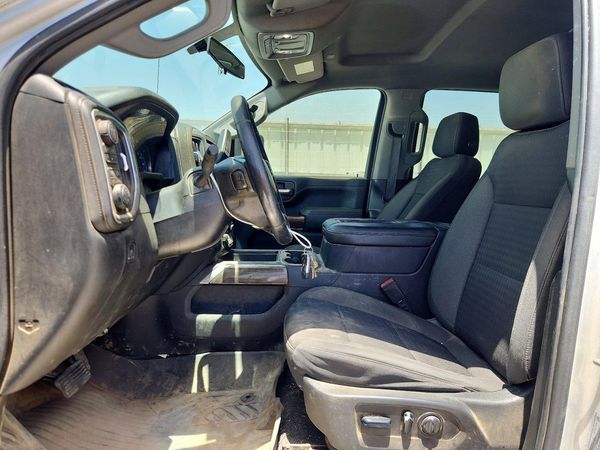 2022 CHEVROLET SILVERADO LT — DENT