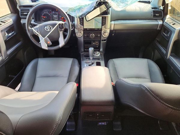2024 TOYOTA 4RUNNER SR5 Prem