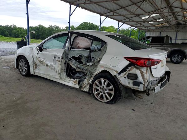 2015 MAZDA 3 Touring/GS