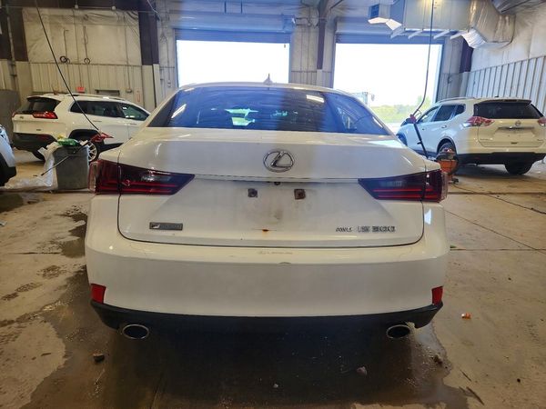 2016 LEXUS IS