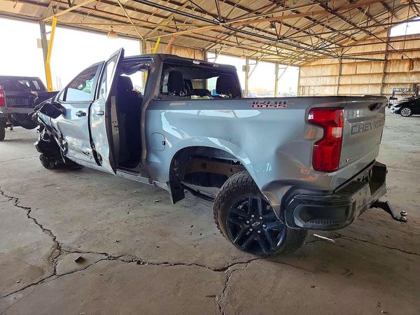 2026 CHEVROLET SILVERADO Trail Boss Custom
